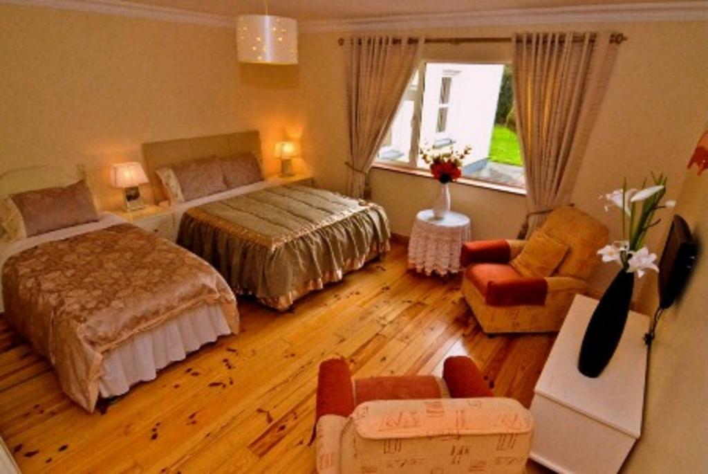 Grey Gables B&B Эннис Экстерьер фото